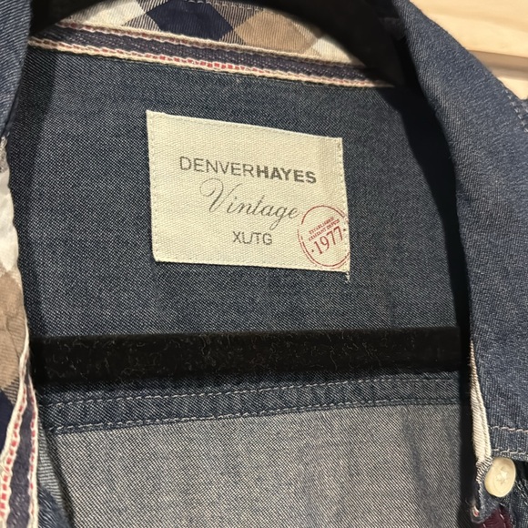 DH light weight button up - Picture 2 of 4